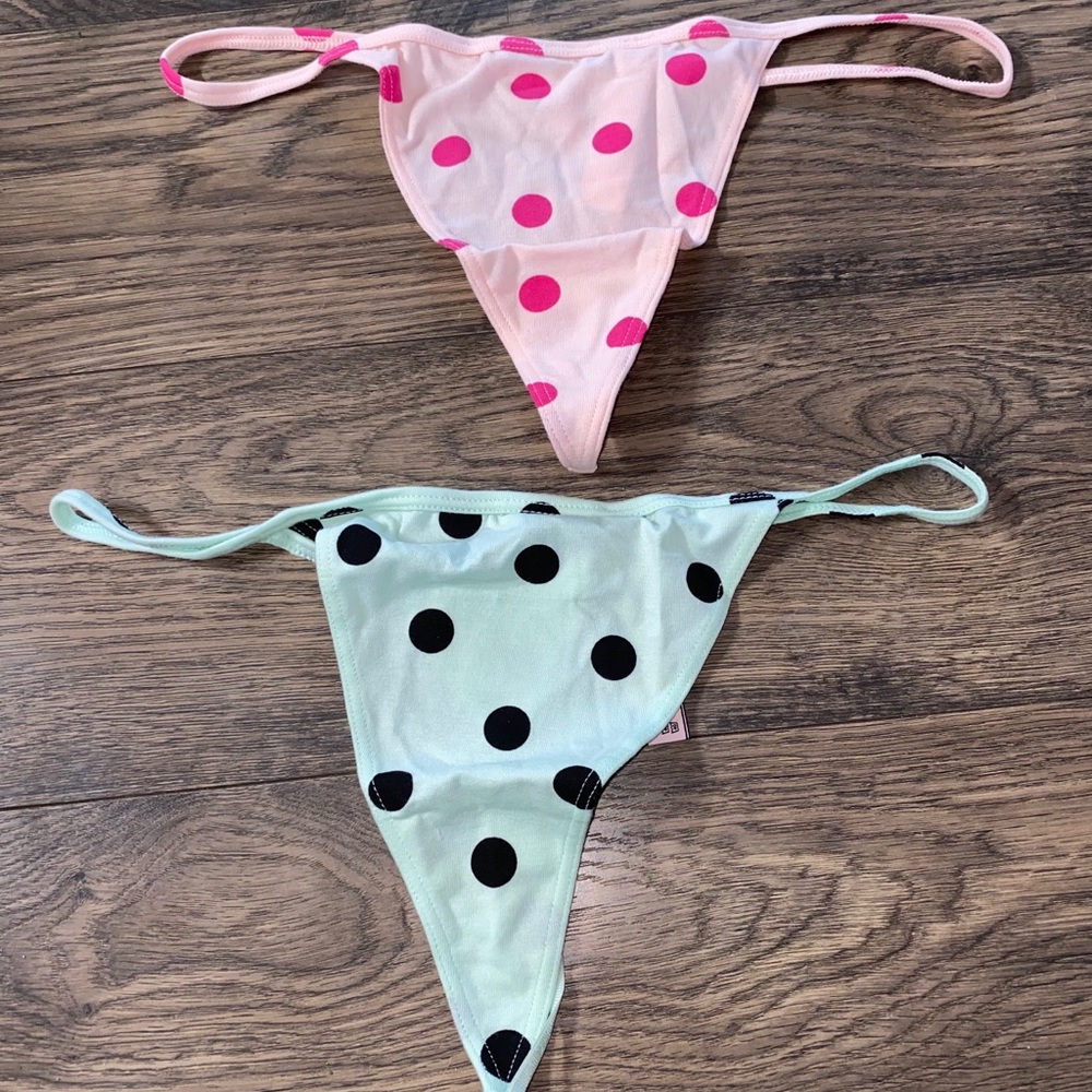 💗Victoria’s Secret Strappy Cotton Thong Bundle💗